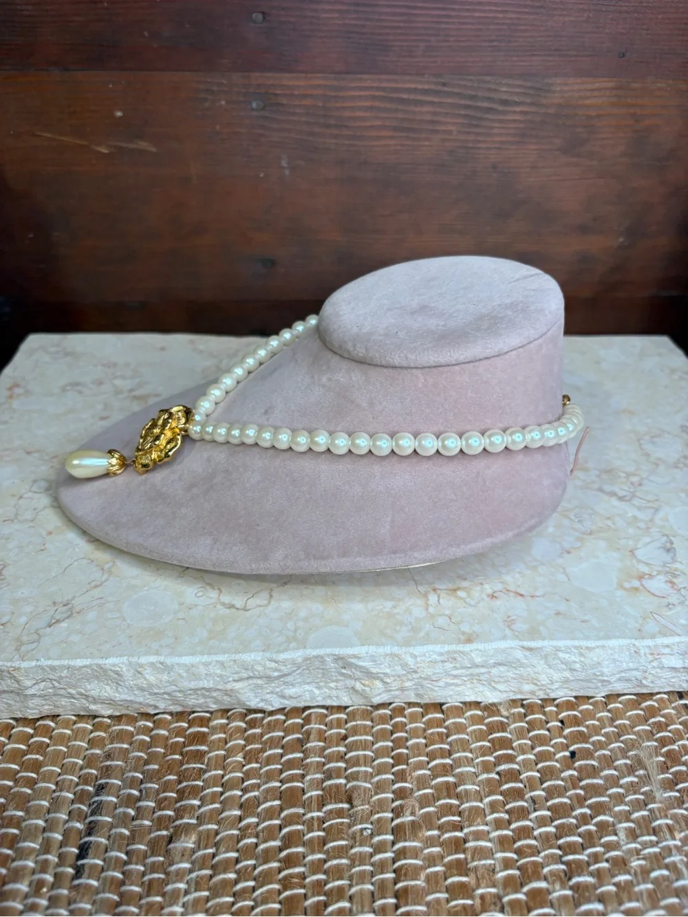 Vintage 1994 Avon Sommerset Collection Pearl Necklace Convertible Rose Clip